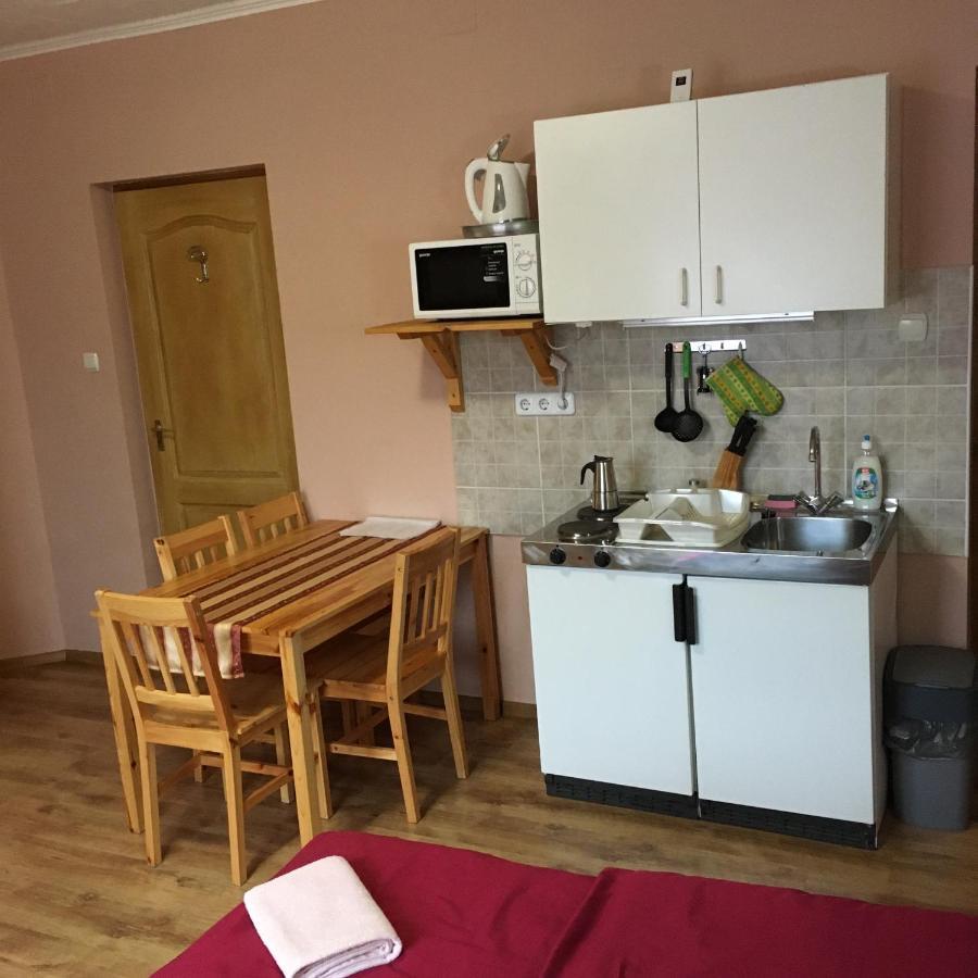 Liliom Vendeghaz Hotel Bakonybél Eksteriør billede