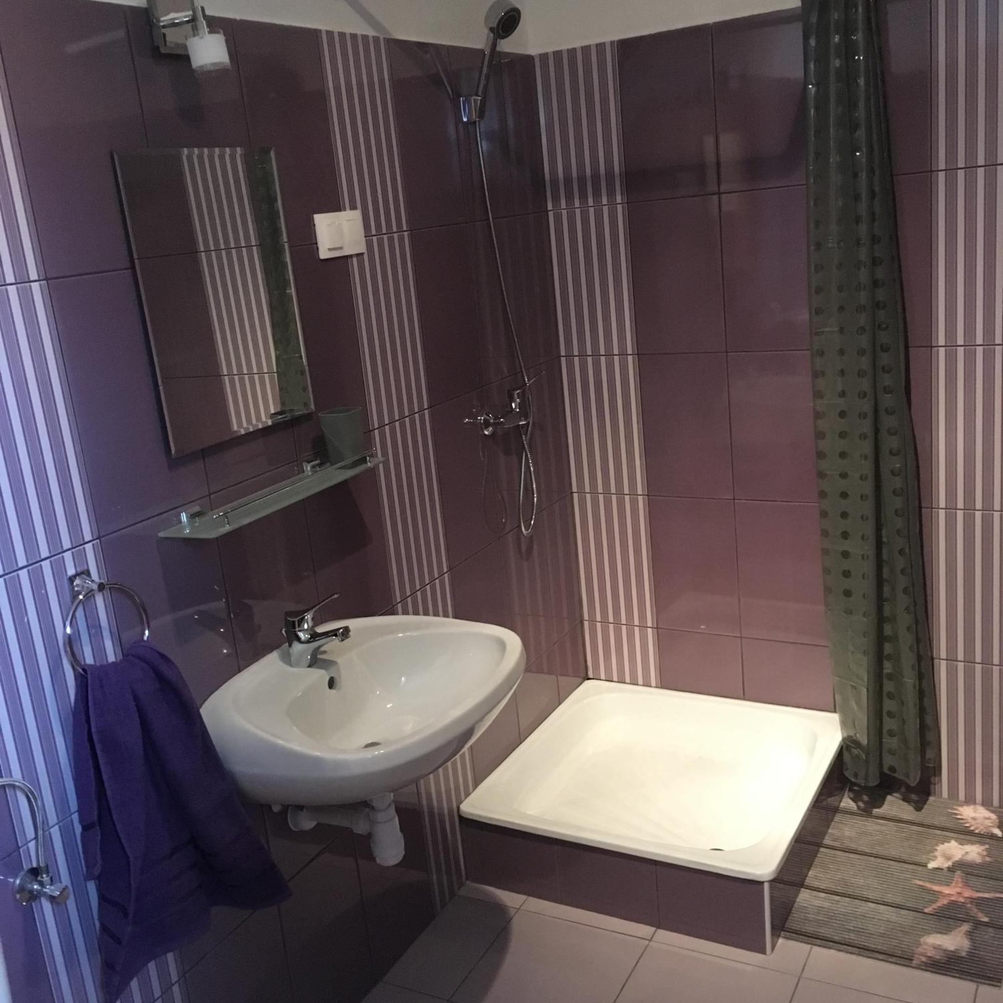 Liliom Vendeghaz Hotel Bakonybél Eksteriør billede